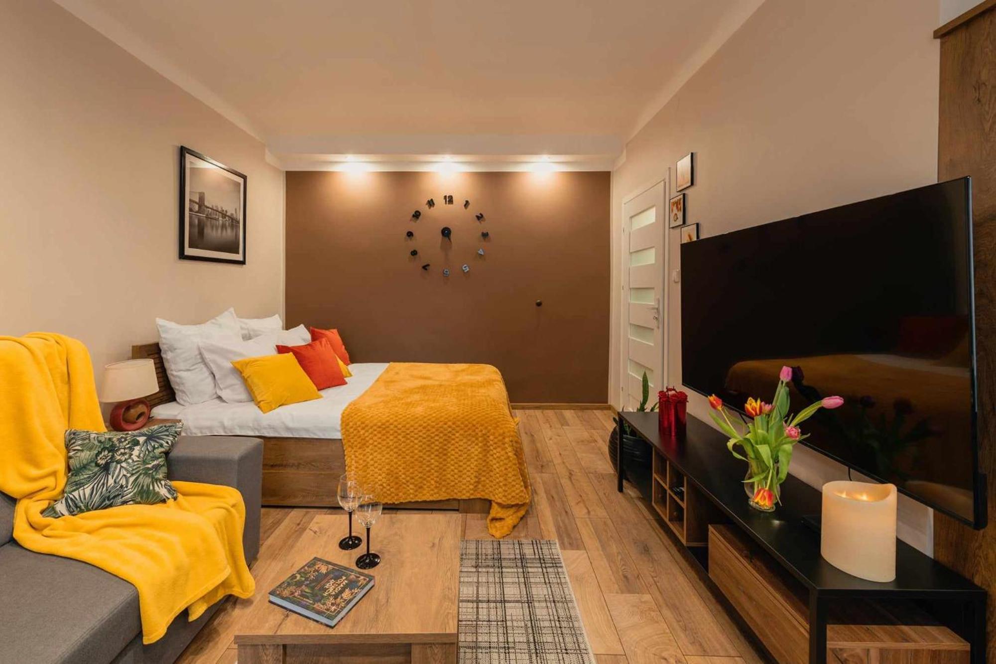 Apartament Pod 13 Bielsko-Biała Buitenkant foto