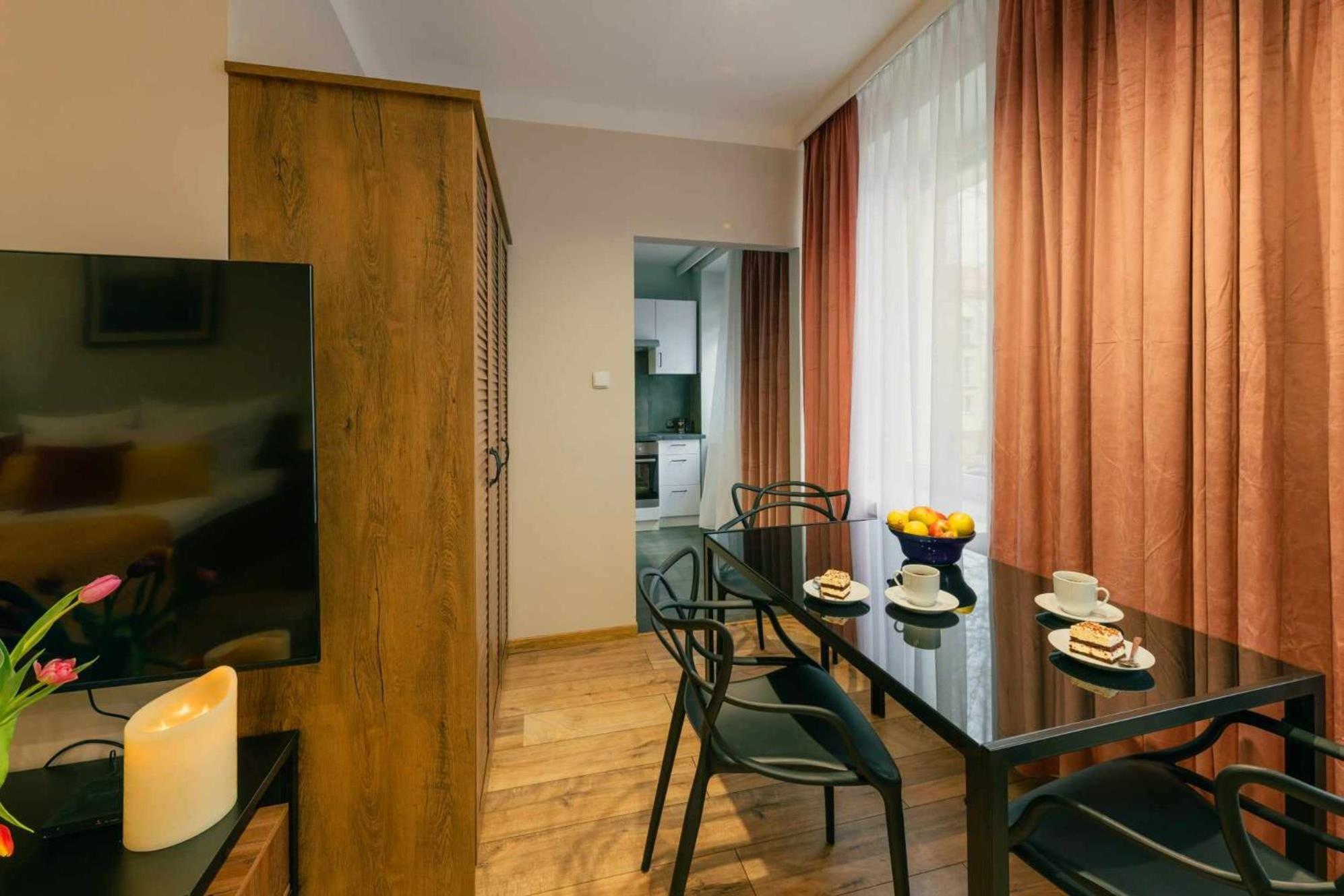 Apartament Pod 13 Bielsko-Biała Buitenkant foto