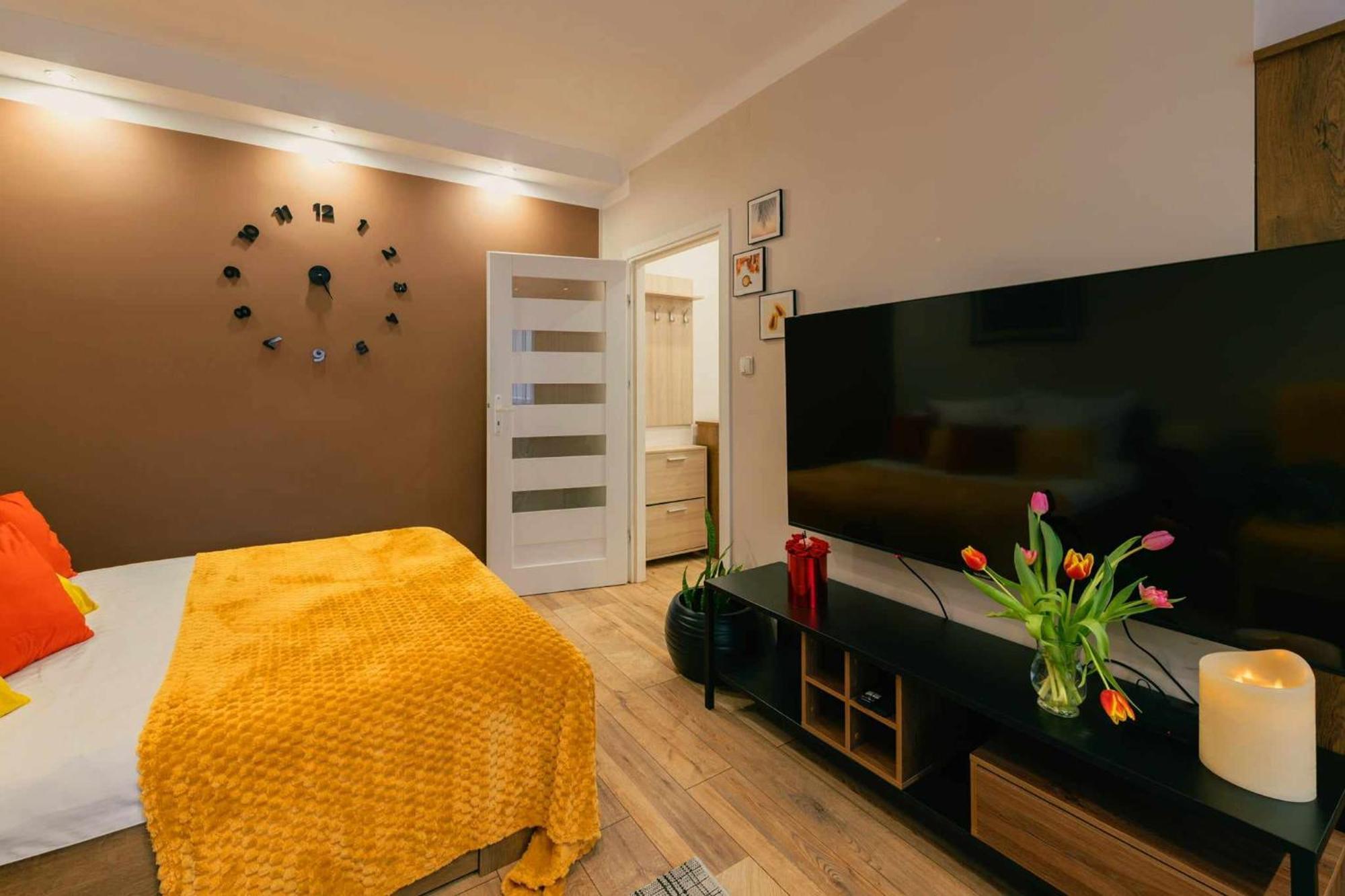 Apartament Pod 13 Bielsko-Biała Buitenkant foto