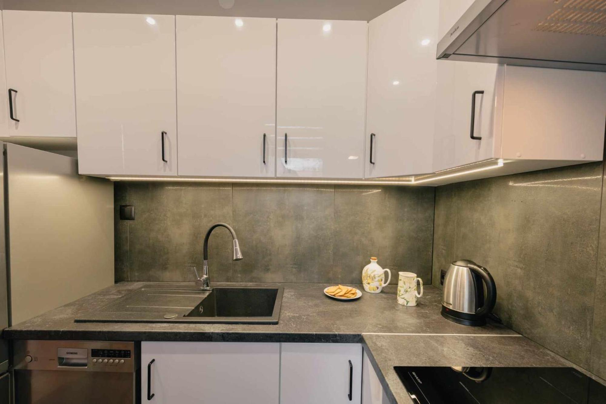 Apartament Pod 13 Bielsko-Biała Buitenkant foto