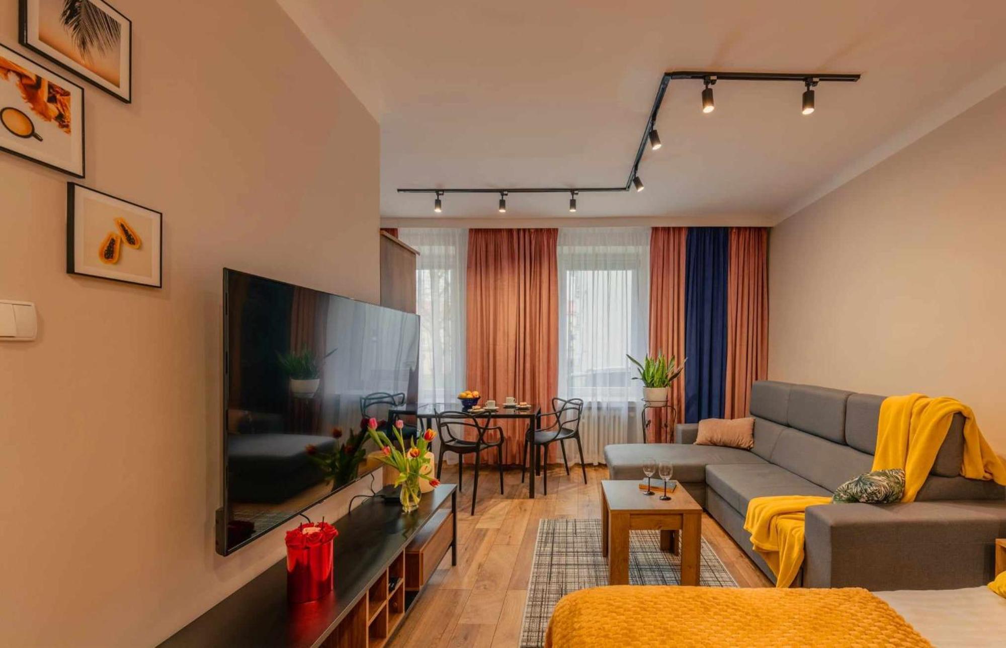 Apartament Pod 13 Bielsko-Biała Buitenkant foto